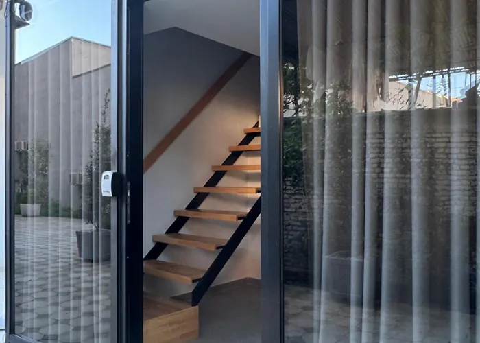 Essentia 아파트 티라나